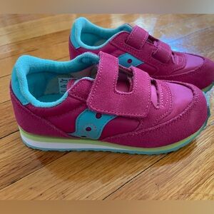 NWT Saucony kids sneakers, Size 11